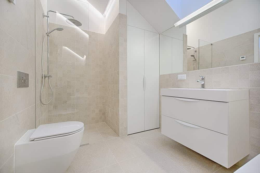Bathroom remodeling for remodeling your home