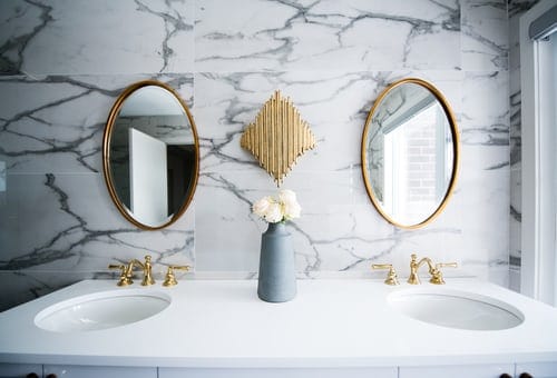 Tips To Remodel Your Small Bathroom To Look Big